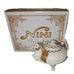 NINI Decorative Porcelain Camel Tea Pot